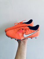 Nike Phantom Soccer Cleats - Orang (4 Kid)