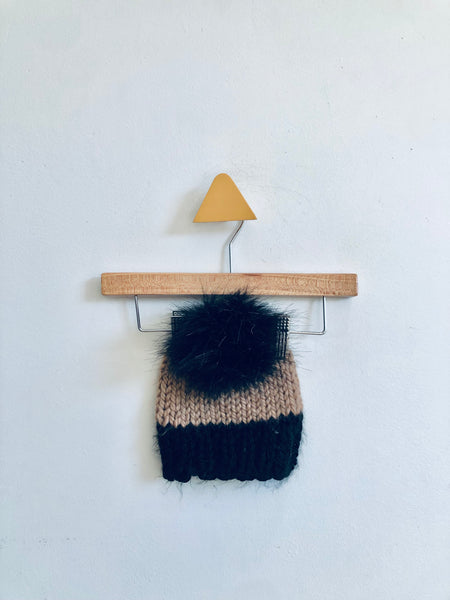 Handmade Knit Pom Pom Hat (1Y)