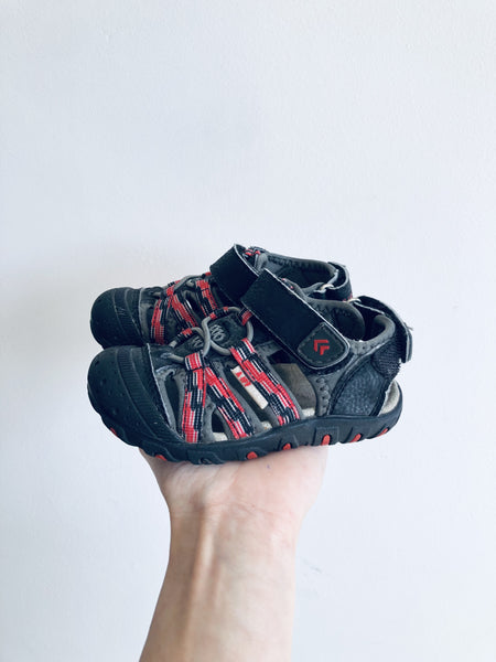 Banff Trail Hiking Sandals (6 Toddler)