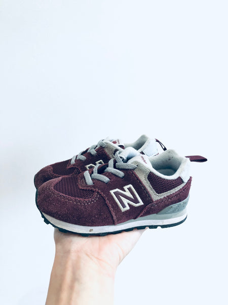 New Balance Elastic Lace Sneakers (6.5 Toddler)